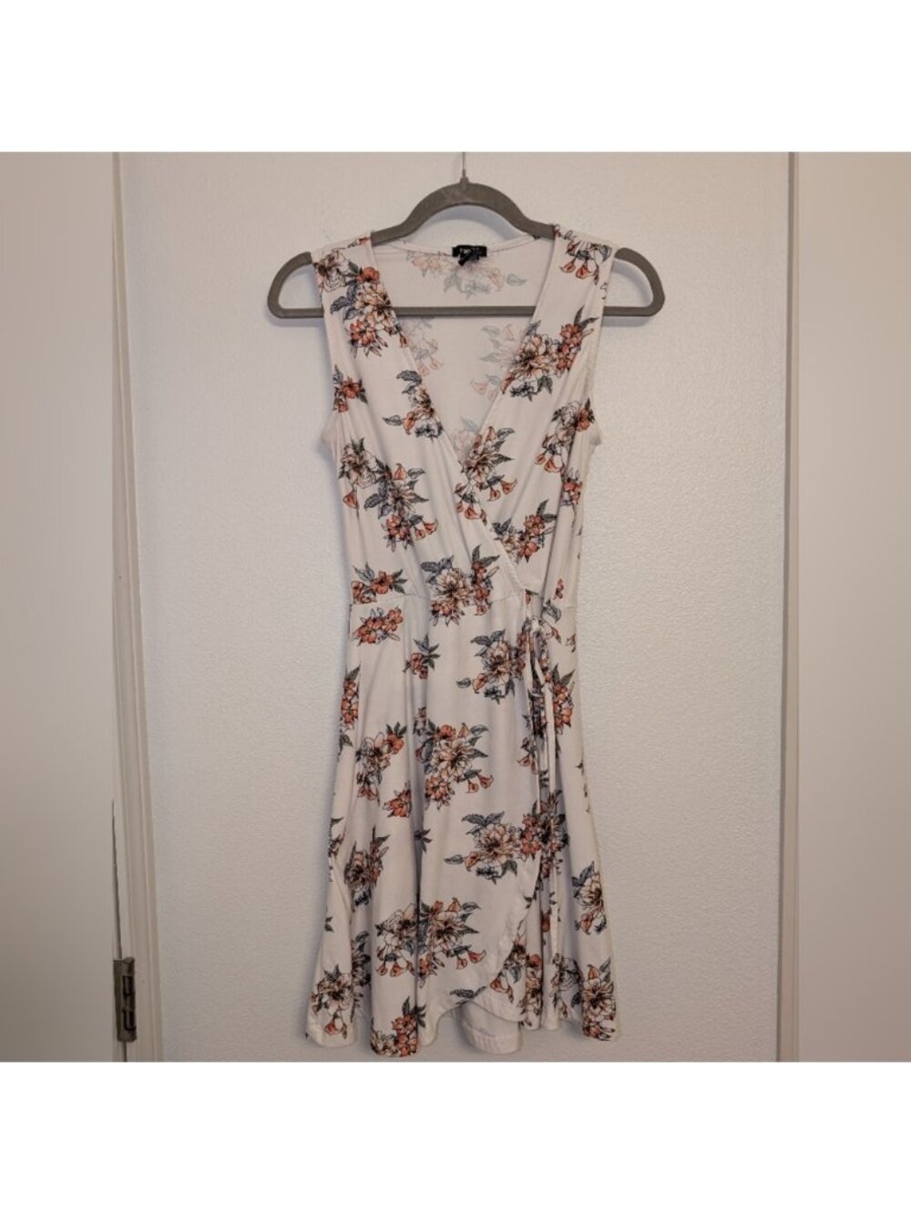 Rue21 White Floral Mini Dress Size Medium